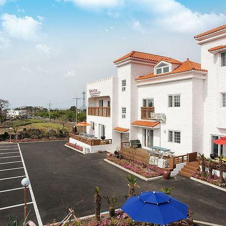 Lapaloma Pension Чеджудо Экстерьер фото