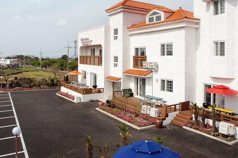 Lapaloma Pension Чеджудо Экстерьер фото