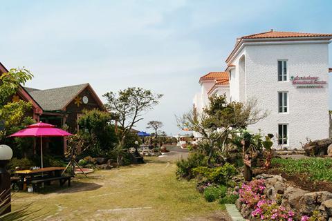 Lapaloma Pension Чеджудо Экстерьер фото