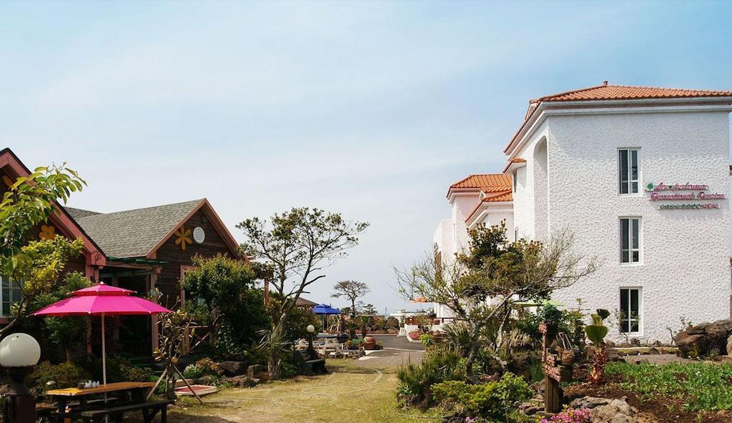 Lapaloma Pension Чеджудо Экстерьер фото
