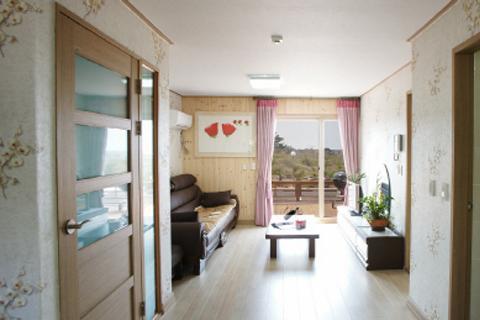 Lapaloma Pension Чеджудо Экстерьер фото