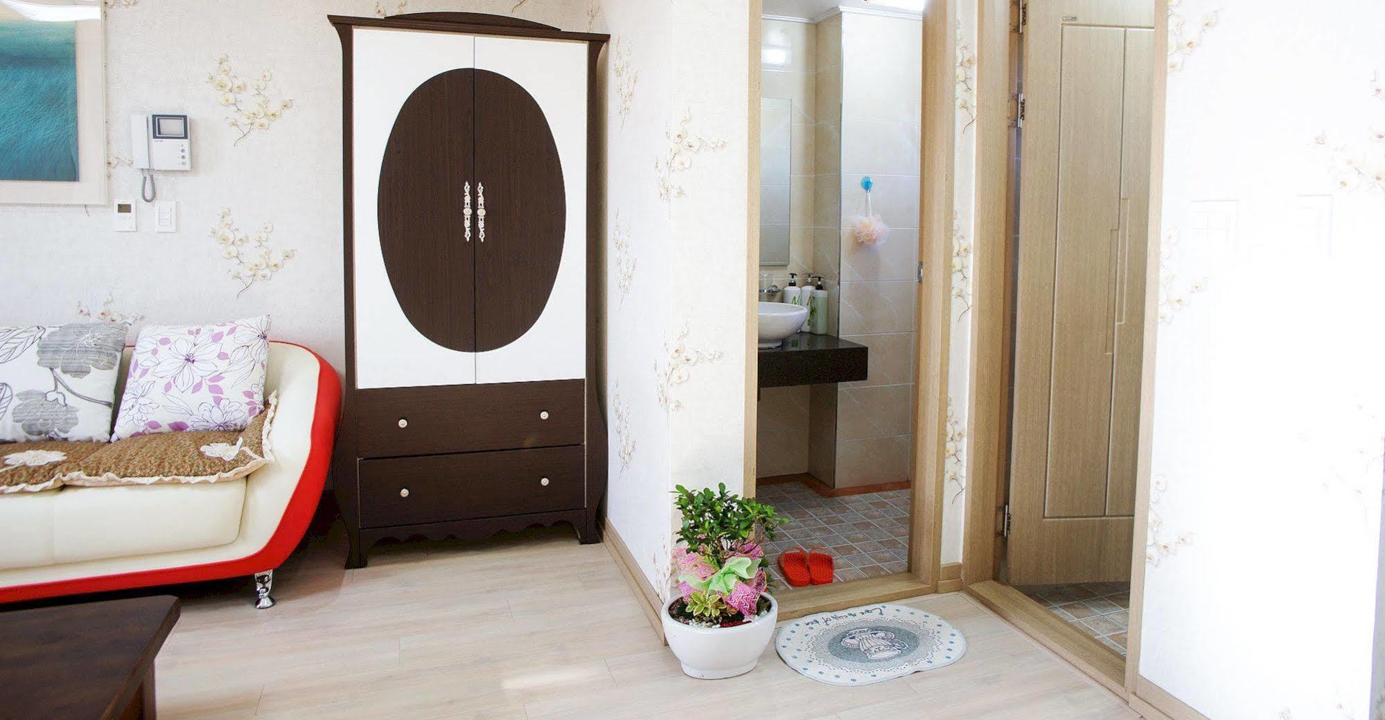 Lapaloma Pension Чеджудо Экстерьер фото